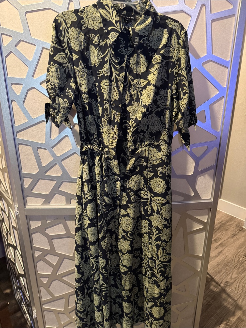 Black and Cream Floral Tie-Waist Maxi Dress